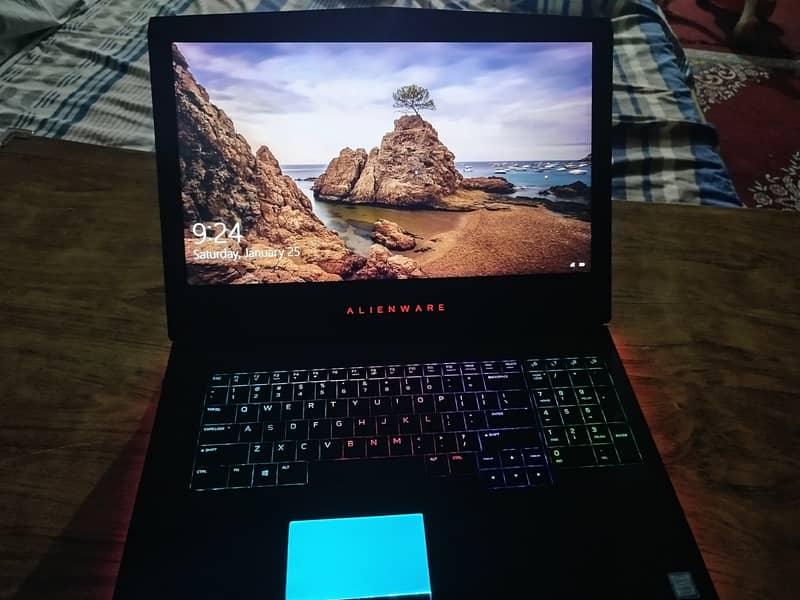 Dell Alienware r4 5