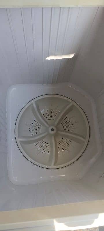 haier washing machine in good condition 2