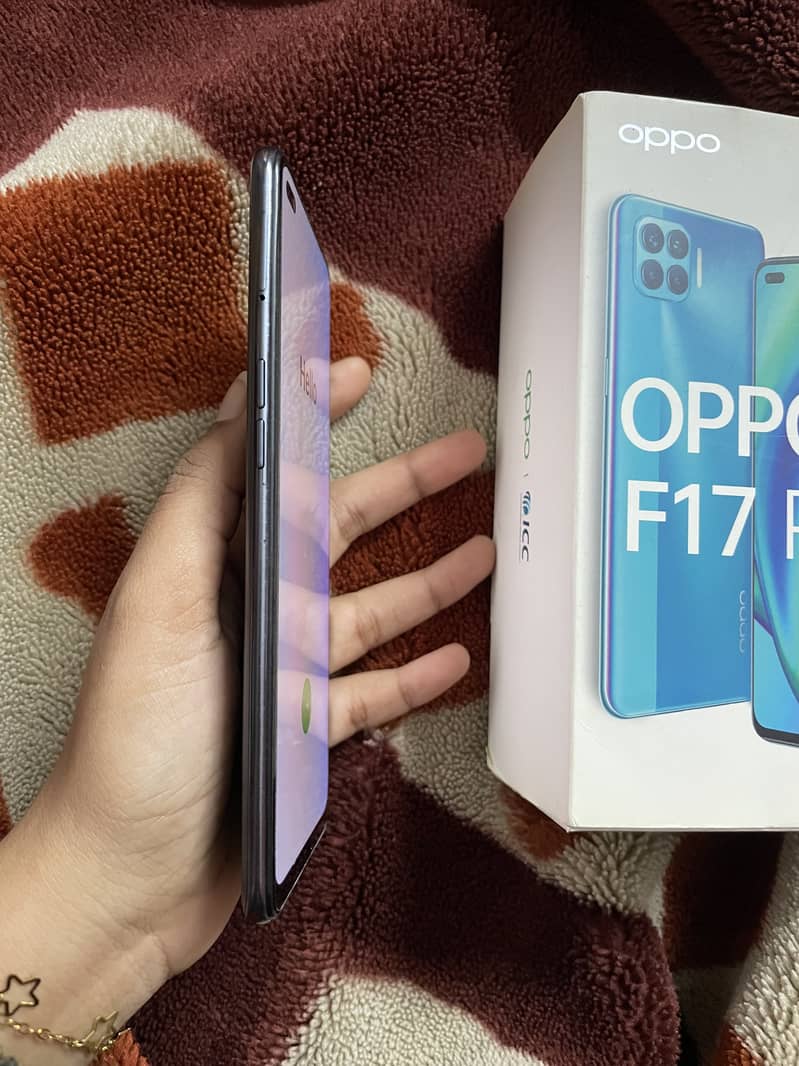 Oppo F17 pro, 10/10 condition, 8/128gb Pta approved 3