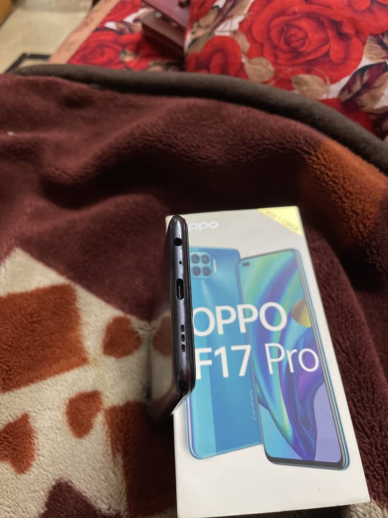 Oppo F17 pro, 10/10 condition, 8/128gb Pta approved 5