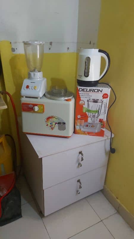 Kitchen items for sale Urgent 4