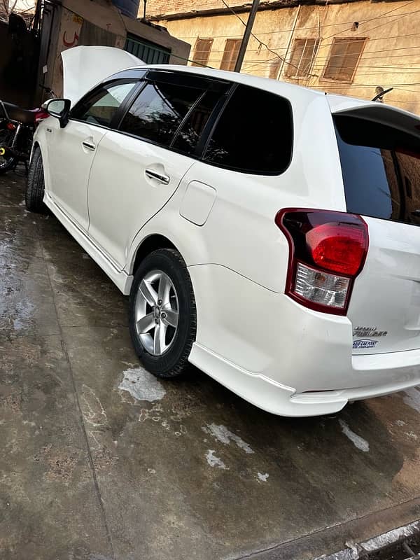 Toyota Fielder 2014 3