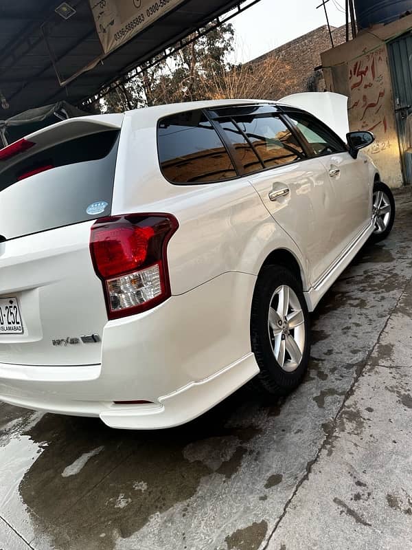 Toyota Fielder 2014 6