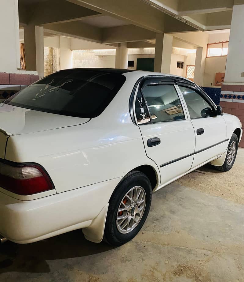 Toyota Corolla XE 1999 7