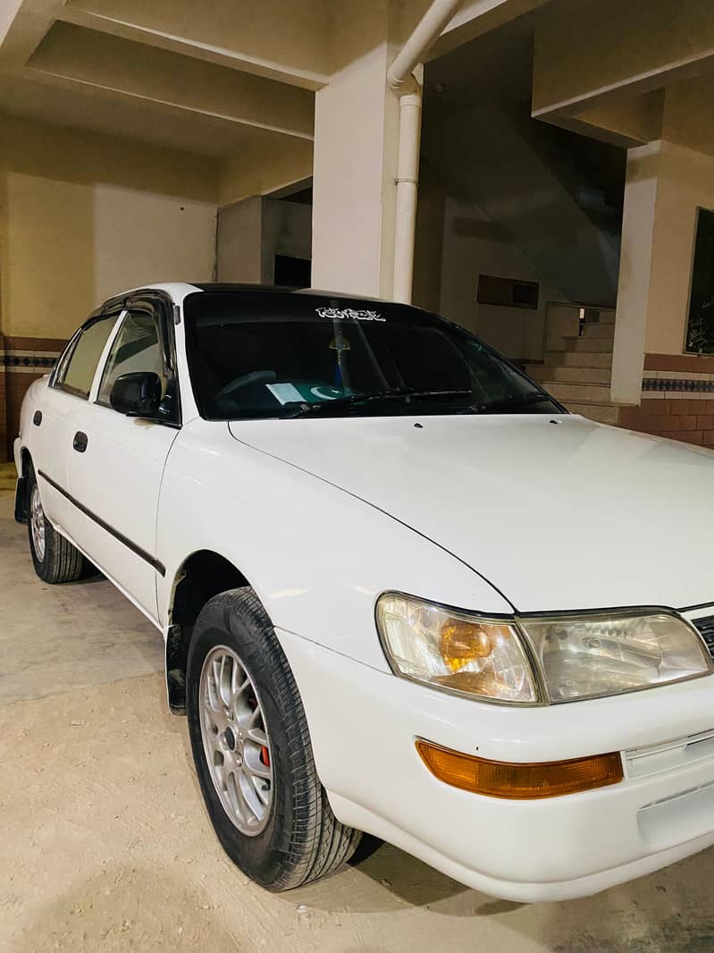 Toyota Corolla XE 1999 12