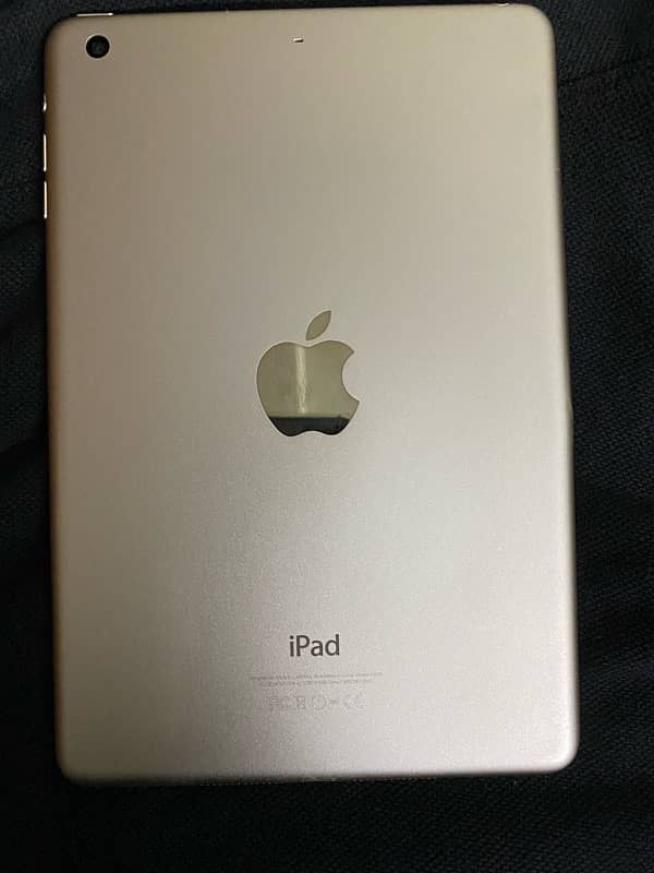 ipad mini 3 with box 0