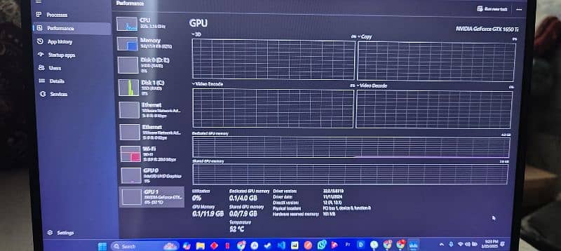 HP pavilion gaming 16 i7 10th 1650 ti 144 hr screen 4