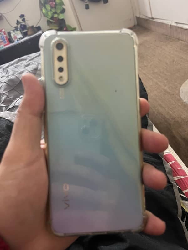 Vivo S1 4+2/128 1