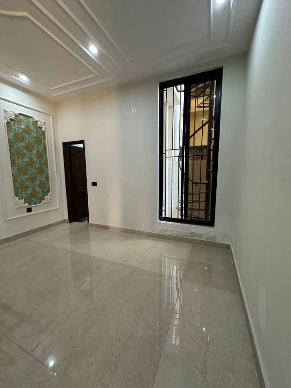 5 MARLA BRAND NEW HOUSE FOR SALE IN PARK VIEW CITY LAHORE 9