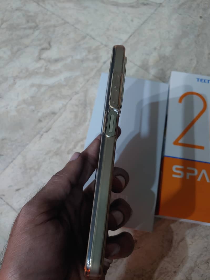 Tecno Spark 20 1