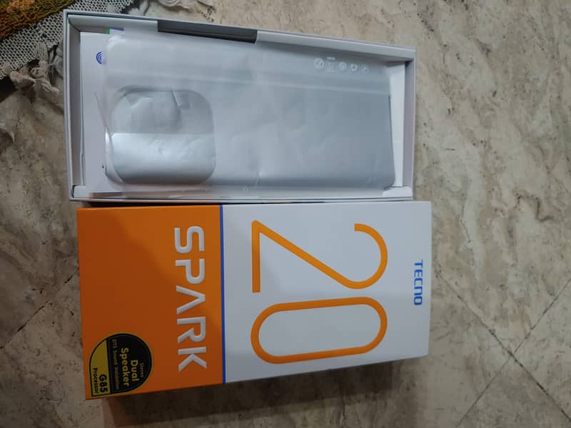 Tecno Spark 20 5