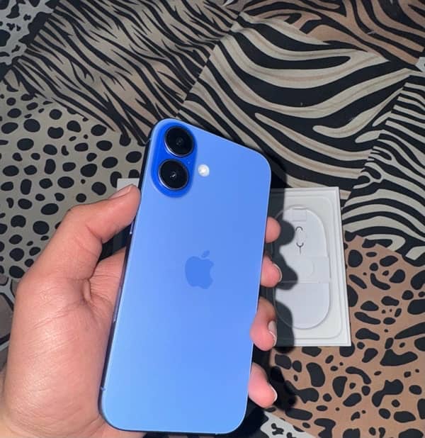 iphone16 blue 6