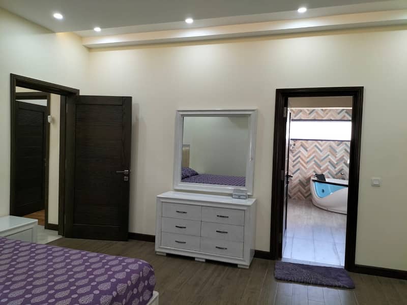 4 Bed Kanal Upper Fully Furnished 18