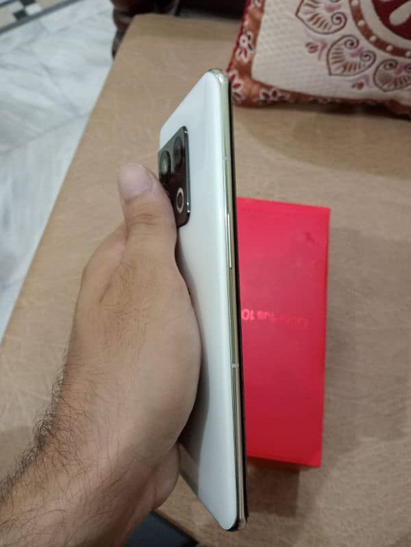 One Plus 10 pro 12/512 Panda Edition 1