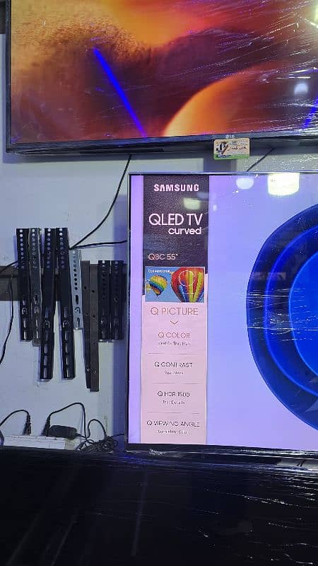 55 INCH SAMSUNG QLED TV SMART WIFI 2160 3840 4