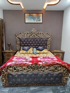 King Size Bed with Side Tables & Dressing Table – Excellent Condition