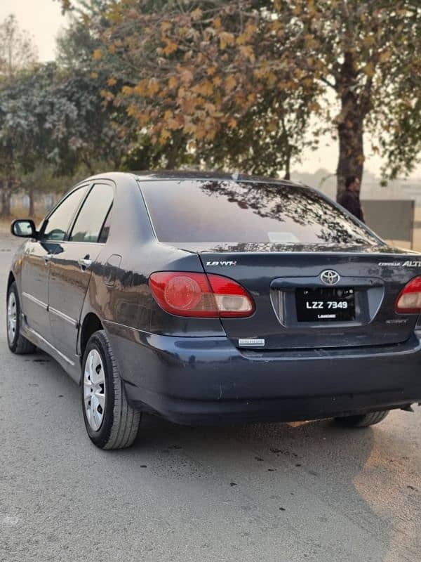 Toyota Corolla Altis 2005 8