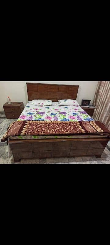 wooden bed set / double bed set / bed set 0