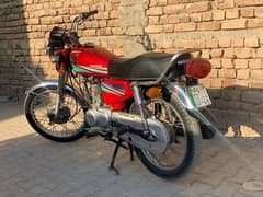 Honda 125, 2013 Model, Good Condition, Lahore number