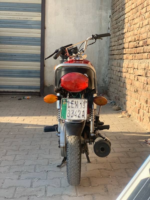 Honda 125, 2013 Model, Good Condition, Lahore number 5