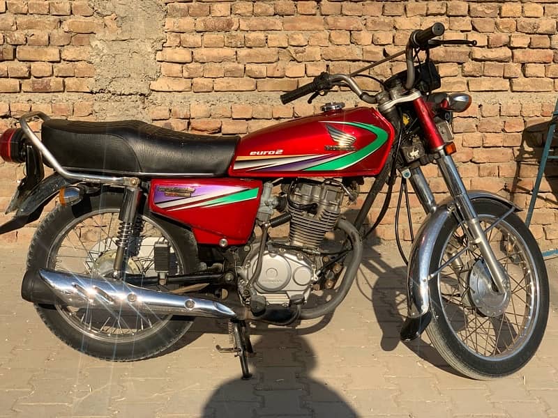 Honda 125, 2013 Model, Good Condition, Lahore number 7