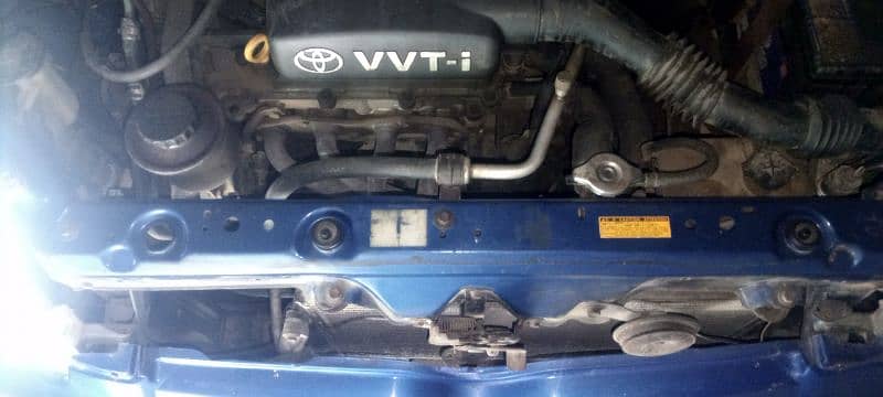 Toyota Vitz 2001 4