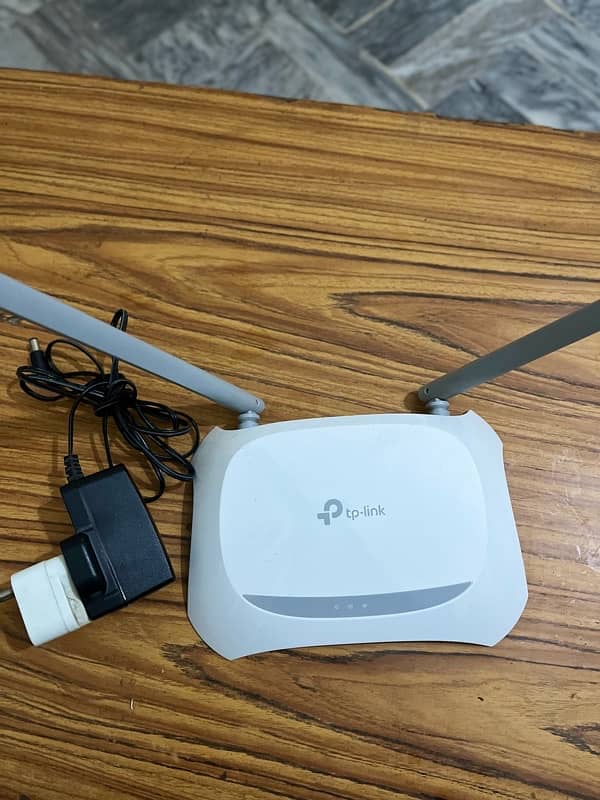 TP-Link Wi-Fi Router TL-WR840N 0