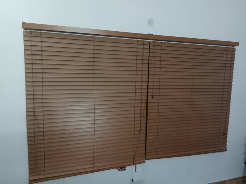 Wooden Blind for Sale in Islamabad. Number of pieces are 4. 1