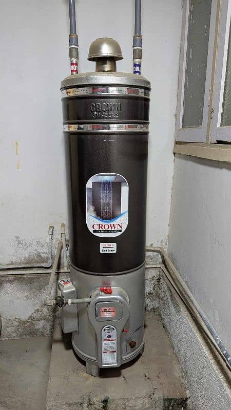 Crown 30 gallon dual geyser 0