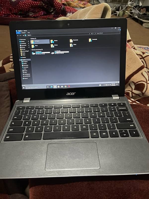 chrome book convert to leptop 3