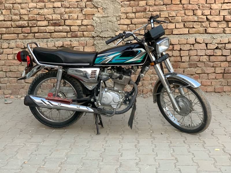 Honda 125, 2022 Model, Rawalpindi Registered 4