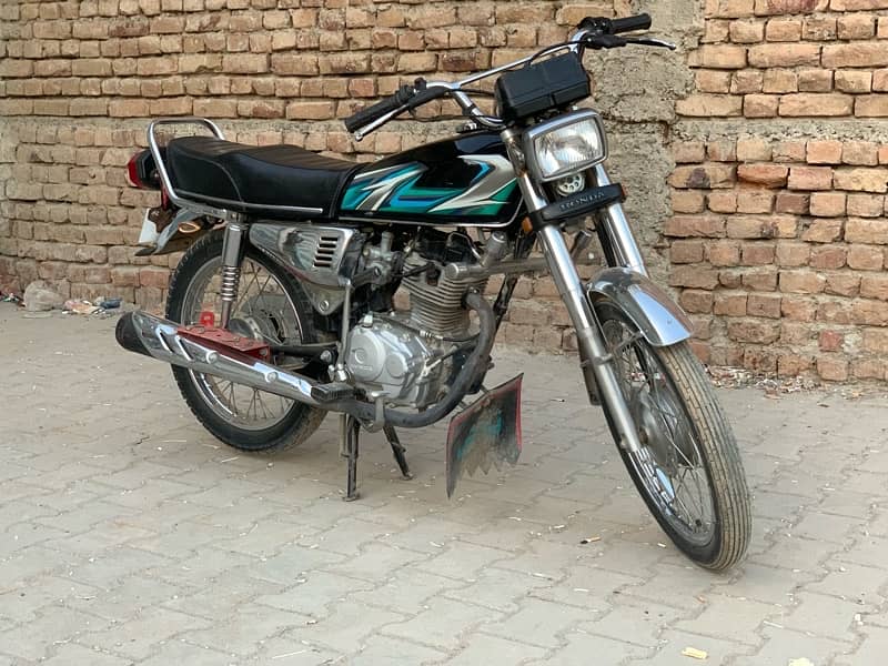 Honda 125, 2022 Model, Rawalpindi Registered 5