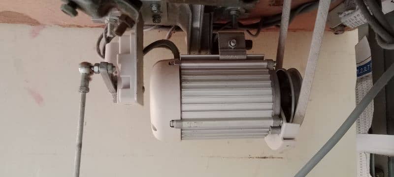 sewing mechine with serwo motor 0