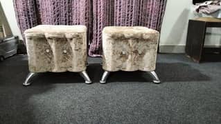 2 Fancy stools in very good price and condition