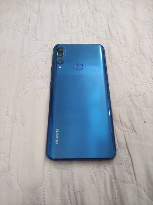 Huawei Y9 Prime 4