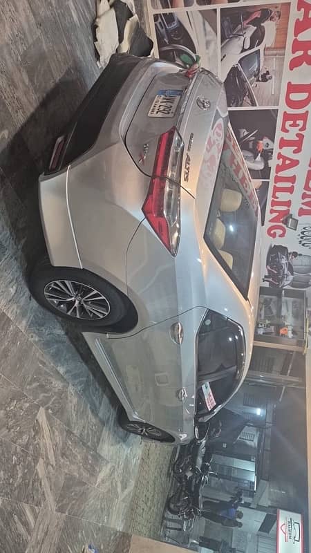 Toyota Altis Grande 2021 1