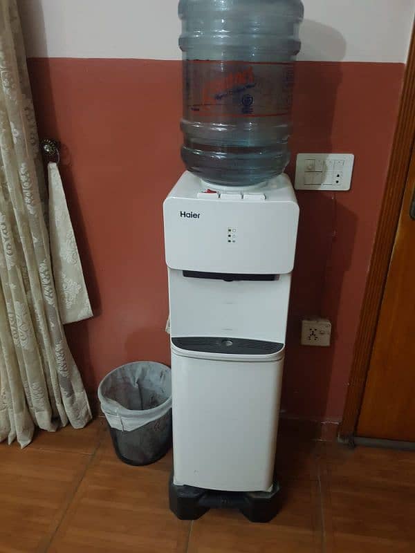 Haier Water Dispenser for Sale 0