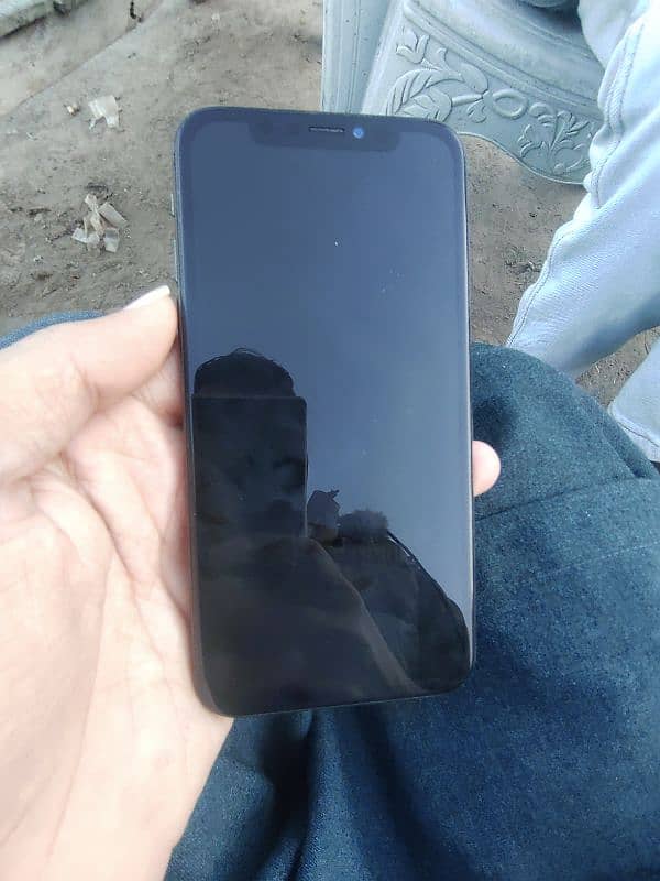 iphone X 256 GB non pta but sim working btry hlt 100 penal chng 5