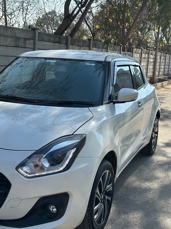 Suzuki Swift 2023 GLX/CVT fully loaded varient 2