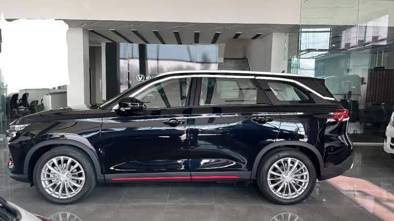 Changan Oshan X7 Future Sense 7 Seat Uplift 6