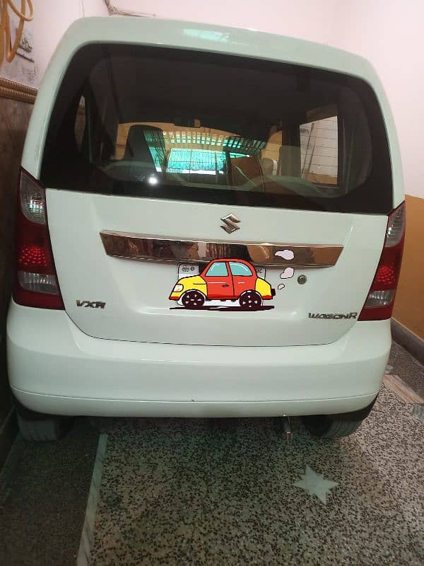 Suzuki Wagon R 2015 1