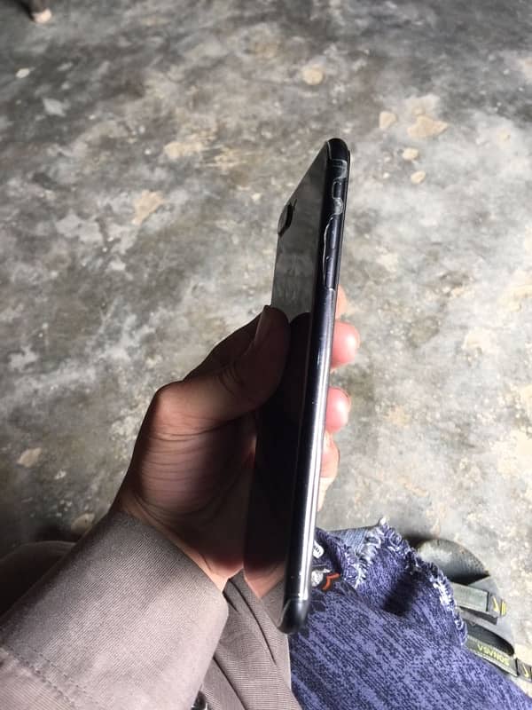 iPhone 7plus 10/9 condition pta aproved 32GB 2