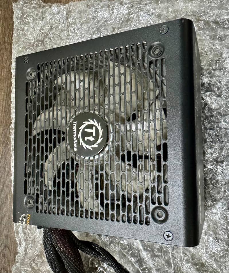 Thermaltake Smart RGB 700W 80PLUS Standard Power Supply PSU RGB 1