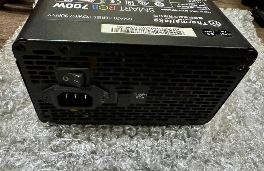 Thermaltake Smart RGB 700W 80PLUS Standard Power Supply PSU RGB 3