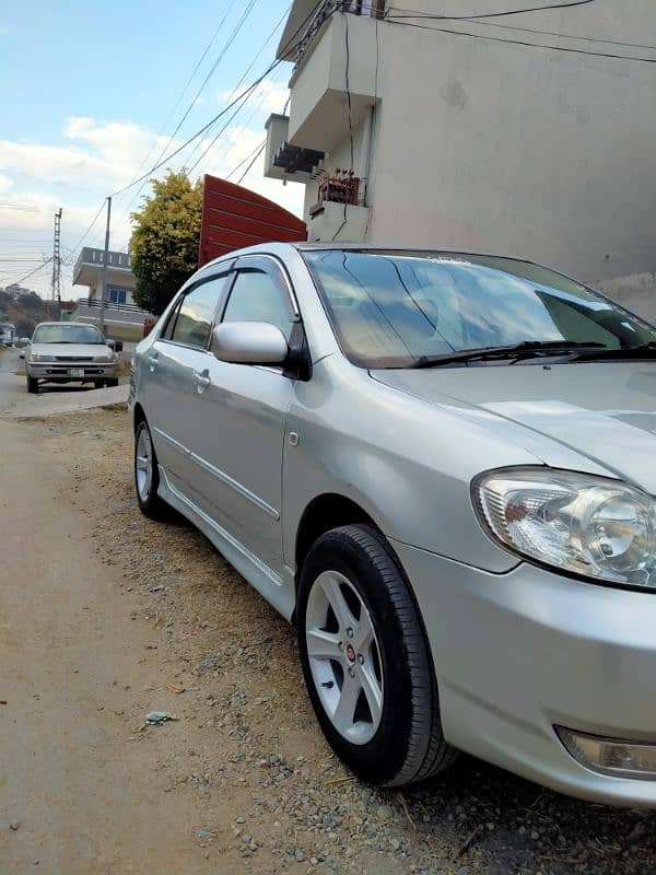 Toyota Corolla 2.0 D saloon 3