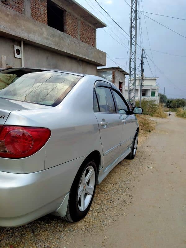 Toyota Corolla 2.0 D saloon 15