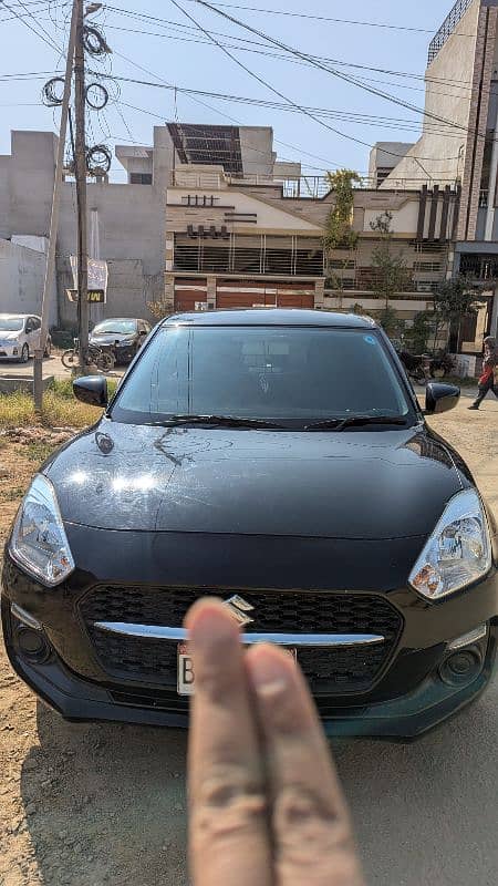 Suzuki Swift 2022 GL CVT Black Beauty 10