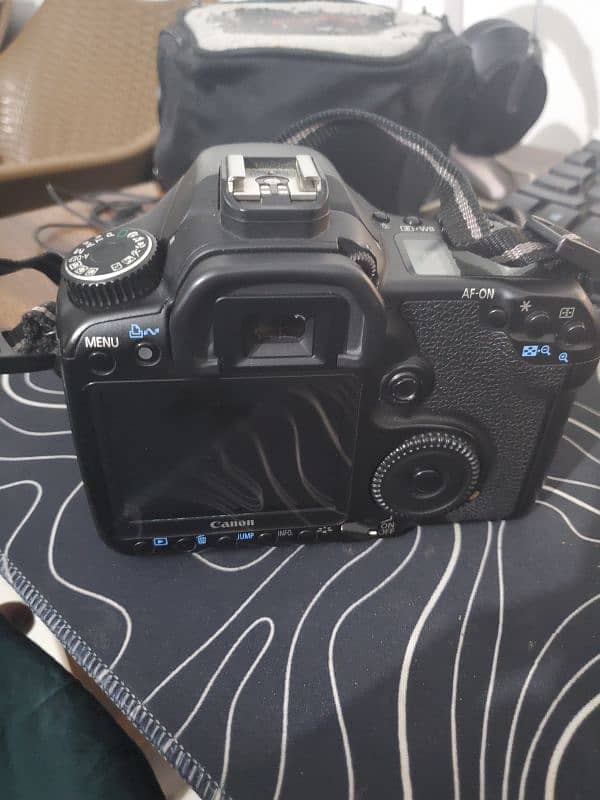 Dslr camera canon 40D for sale 8