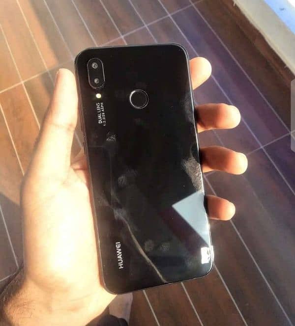 Huawei p20 lite in excellent condition pta approved 7