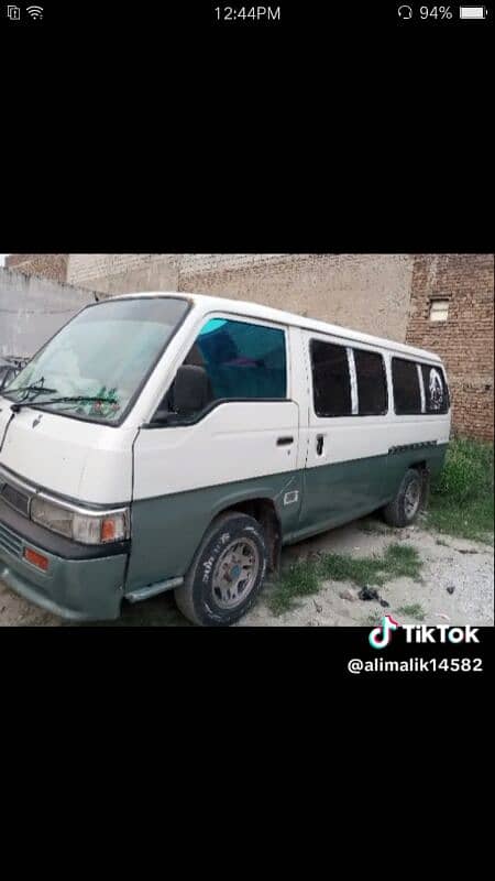 Nissan urvan 1